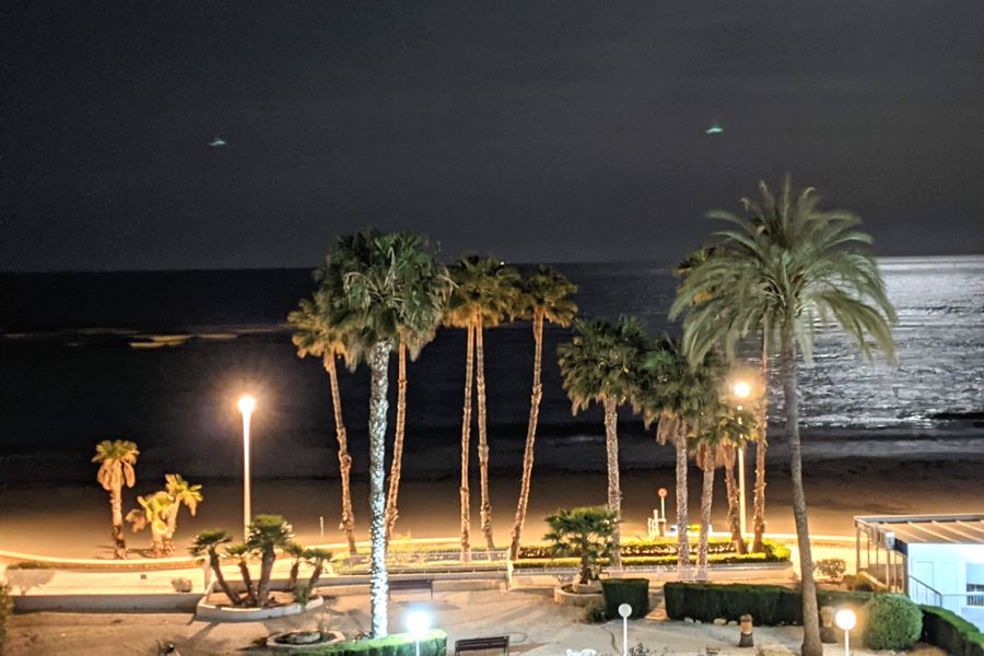 Vista nocturna desde el balcón